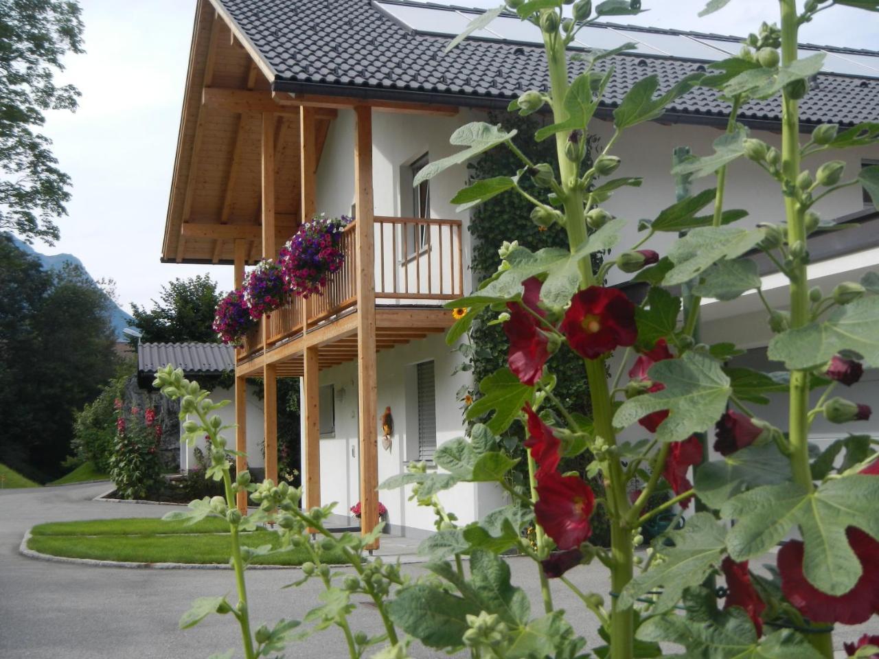 Gaestehaus Hausberger Schruns Zewnętrze zdjęcie